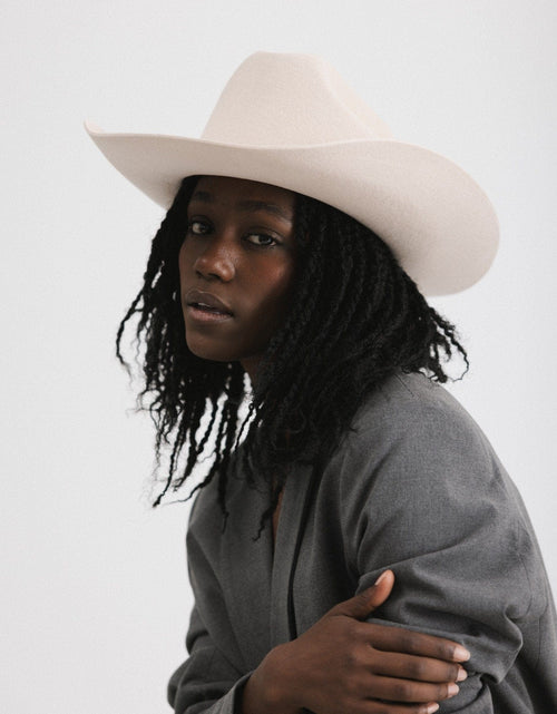 Load image into Gallery viewer, Teddy Cattleman Cowboy Hat
