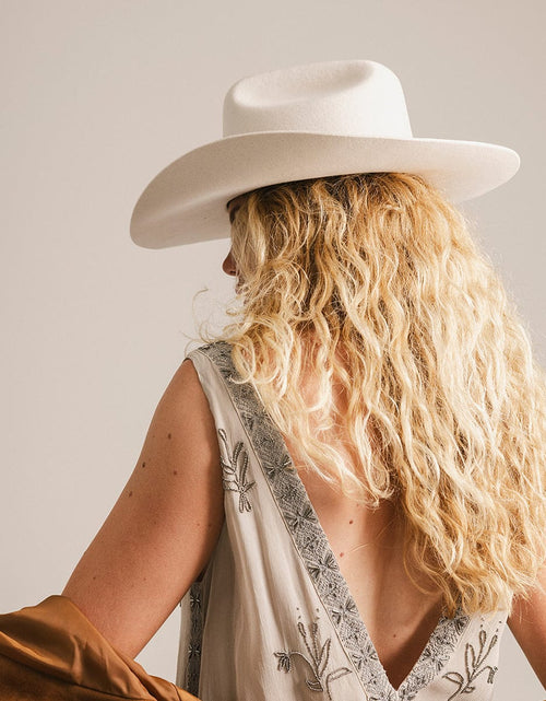 Load image into Gallery viewer, Teddy Cattleman Cowboy Hat
